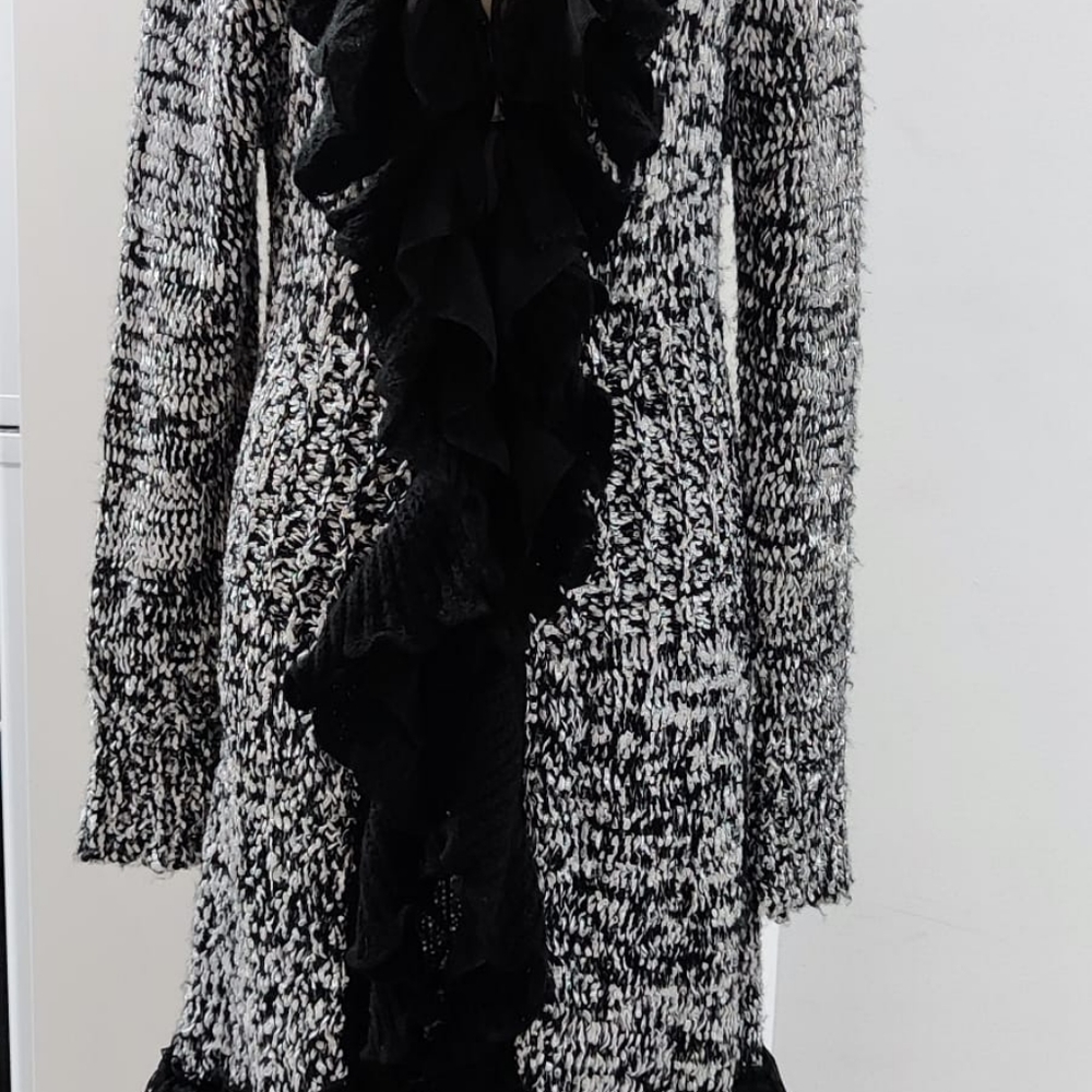 Long sweater with ruffled neck